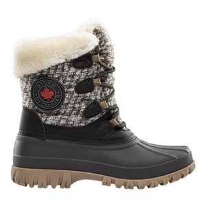 SOLD Like New STORM Winter Boots (7)